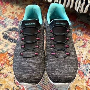 Skechers Women's 7.5W Slip-On Sneakers Shoes